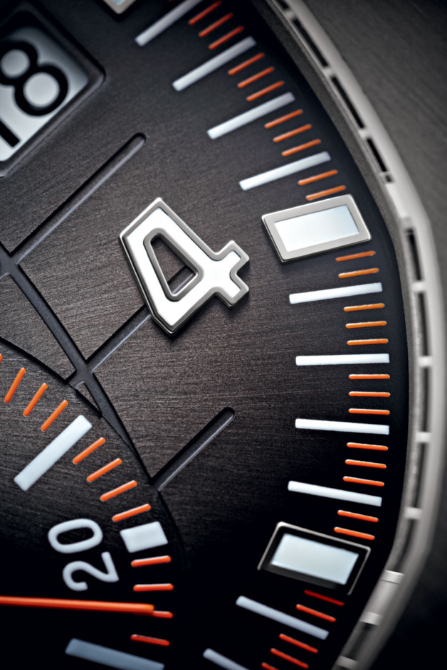 Patek Philippe Aquanaut Chronographe : orange is new black Patek Philippe Aquanaut Chronographe : orange is new black