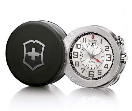 Travel Alarm : le réveil de voyage selon Victorinox Swiss Army Travel Alarm : le réveil de voyage selon Victorinox Swiss Army
