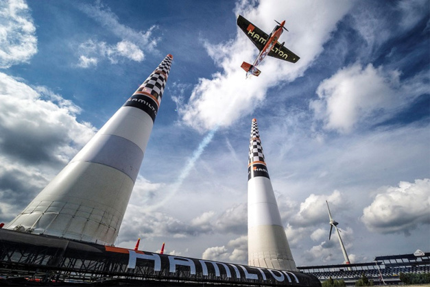 Hamilton : chronométreur officiel du Red Bull Air Race World Championship