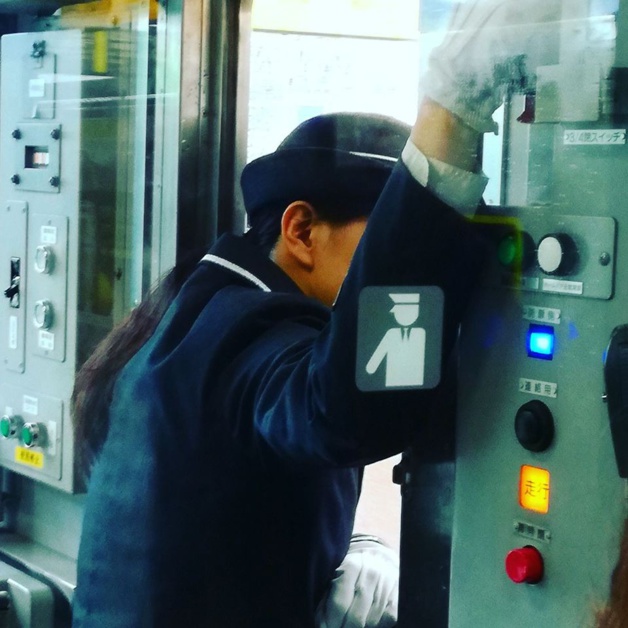 Des montres de poche Seiko dans les trains japonais Des montres de poche Seiko dans les trains japonais