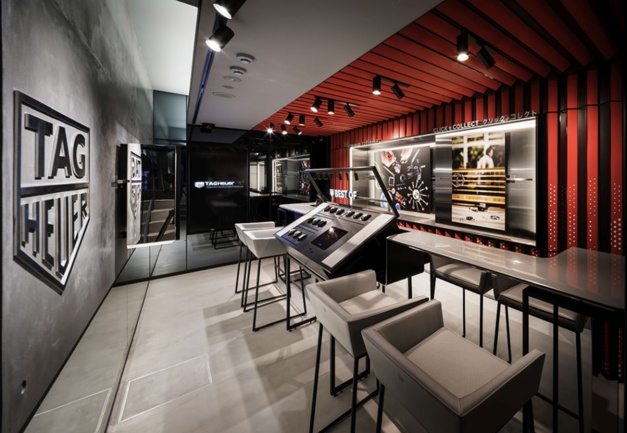Tokyo : connectivité à tous les niveaux pour la boutique TAG Heuer de Ginza Tokyo : connectivité à tous les niveaux pour la boutique TAG Heuer de Ginza