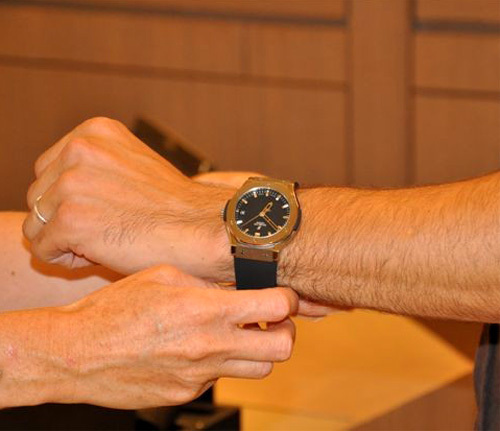 Passion Horlogère : rencontre avec un jeune homme comblé par sa montre Hublot Big Bang Classic Zirconium Passion Horlogère : rencontre avec un jeune homme comblé par sa montre Hublot Big Bang Classic Zirconium