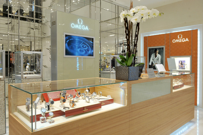 Omega ouvre une boutique exclusive au Printemps Hausmann