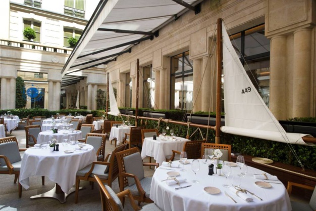 Le Panerai Yacht Club fait escale au Park-Hyatt Vendôme