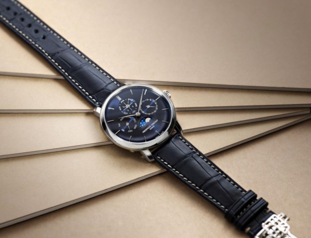 Frédérique Constant : un QP Manuf' bleu pour Bucherer Frédérique Constant : un QP Manuf' bleu pour Bucherer