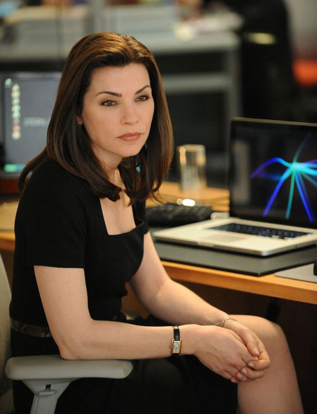 The good wife, Julianna Margulies et sa Tank de Cartier The good wife, Julianna Margulies et sa Tank de Cartier