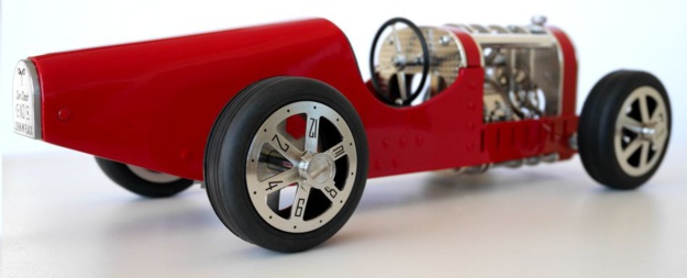 Car Clock : l'horloge qui roule des mécaniques