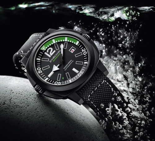 JeanRichard partenaire des bateaux semi-rigides Rafale : la Diverscope JR1000 s’installe à bord JeanRichard partenaire des bateaux semi-rigides Rafale : la Diverscope JR1000 s’installe à bord