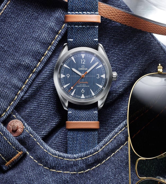 Omega Railmaster Co-Axial Master Chronometer 40 mm denim Omega Railmaster Co-Axial Master Chronometer 40 mm denim