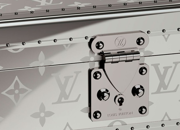 Somptueux coffret à montres en titane chez Louis Vuitton pour la rentrée