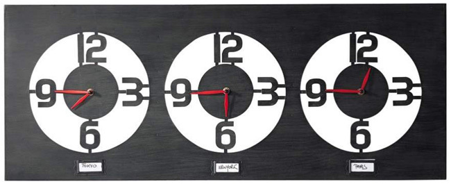 Maisons du monde : trois horloges qui proposent les heures du monde Maisons du monde : trois horloges qui proposent les heures du monde