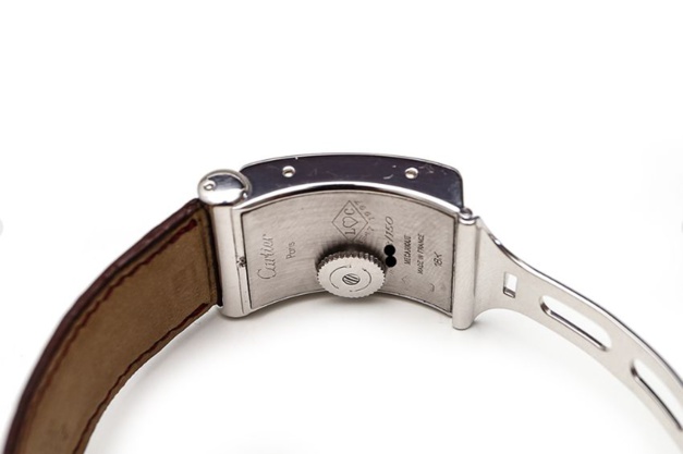 Old Time Heure : splendide Cartier Driver en or blanc 150ème anniversaire