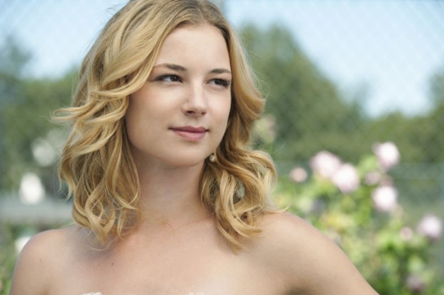 Emily VanCamp in Revenge