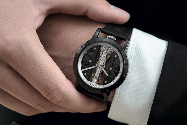 Corum Golden Bridge Titane DLC Corum Golden Bridge Titane DLC