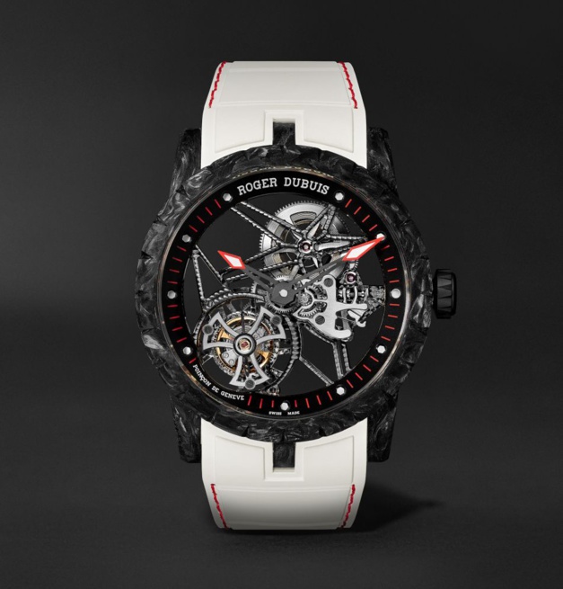 Roger Dubuis arrive chez Mr Porter