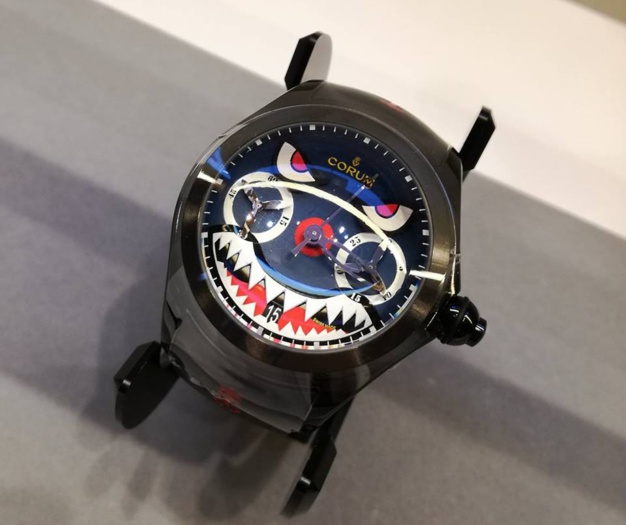 Boutique Corum Hong Kong Elements montre Bubble