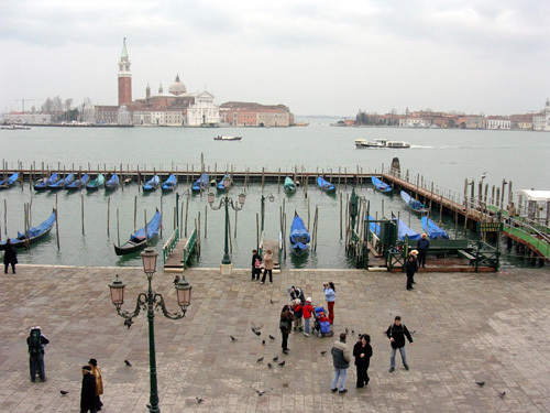 Swatch s’associe à la 54ème Biennale di Venezia, Exposition internationale d’art contemporain Swatch s’associe à la 54ème Biennale di Venezia, Exposition internationale d’art contemporain