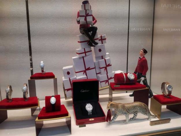 Cartier : les plus belles vitrines horlogères de Noël