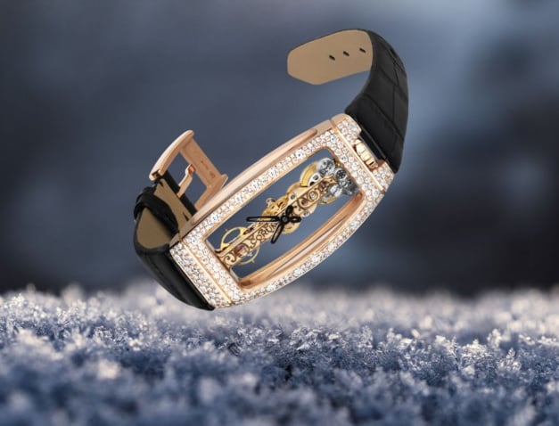 Corum Golden Bridge serti neige Corum Golden Bridge serti neige