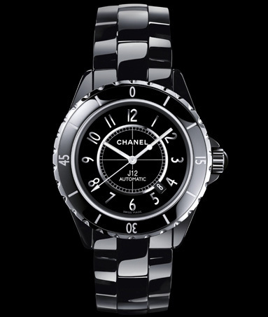 Chanel : la J12 arrive en 2011 dans une version en 42 mm