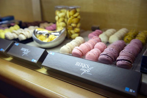 Montréal : La Pendulerie et Birks café… Quand le salon de thé se marie avec l’horlogerie-joaillerie Montréal : La Pendulerie et Birks café… Quand le salon de thé se marie avec l’horlogerie-joaillerie