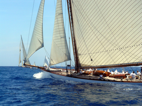 Les voiles d’Antibes : Rowdy, Mariska, Arcadia et Savannah remportent les prix Officine Panerai