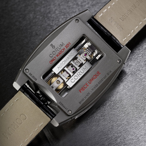 Only Watch 2011 : Corum présente une Golden Bridge Automatic