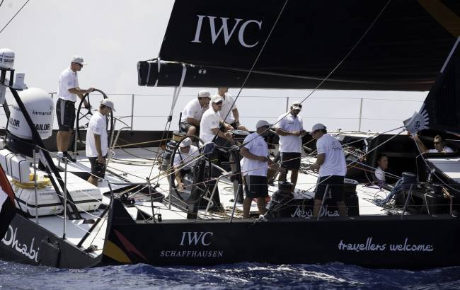 IWC : le yacht de l’office du tourisme d’Abu Dhabi fait ses débuts à Portofino en Italie