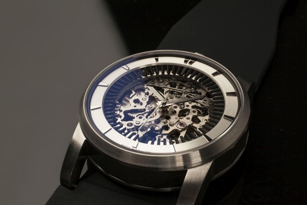 FOB R413 Silver Skeleton FOB R413 Silver Skeleton