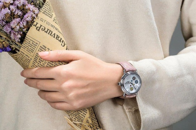 Aerowatch 1942 Floral Aerowatch 1942 Floral