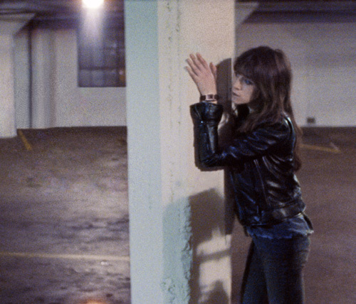 Charlotte Gainsbourg dans le clip Terrible Angels