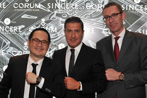 Singapour : Corum rend hommage à la Golden Bridge Automatic