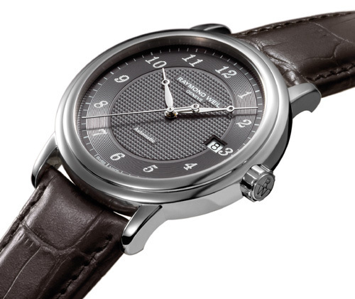 Raymond Weil : une montre « Edition Speciale » pour aider à lutter contre le cancer Raymond Weil : une montre « Edition Speciale » pour aider à lutter contre le cancer