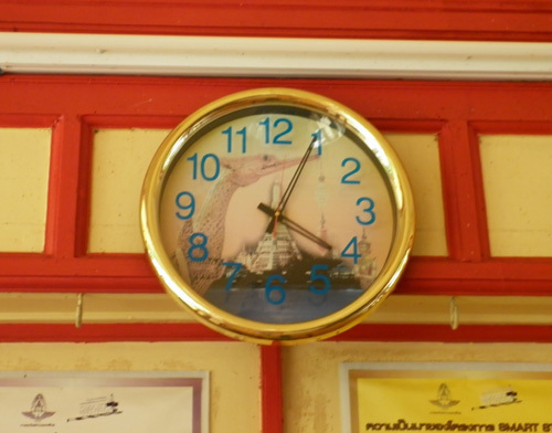 Horloge de la gare de Hua Hin en Thailande