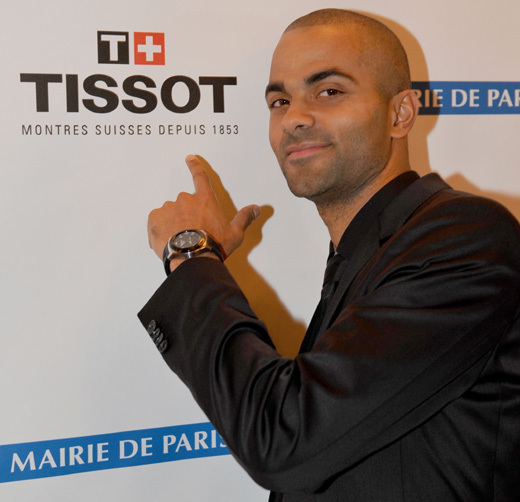 Par Cœur Gala de Paris : Tissot remet à Tony Parker sa première montre en édition limitée
