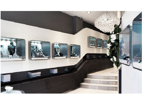 Breitling atterrit chez Forges à Paris Breitling atterrit chez Forges à Paris