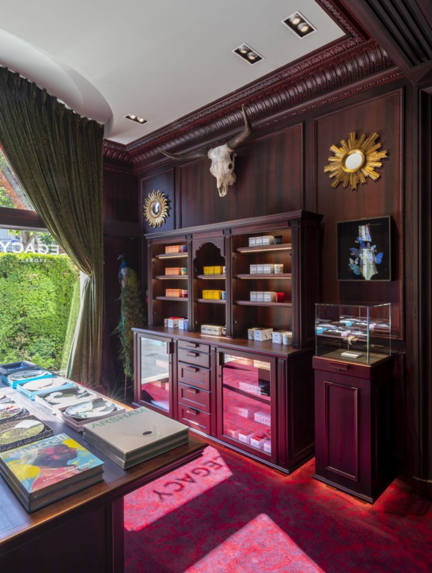 Boutique Legacy Fouquet's Barrière Boutique Legacy Fouquet's Barrière