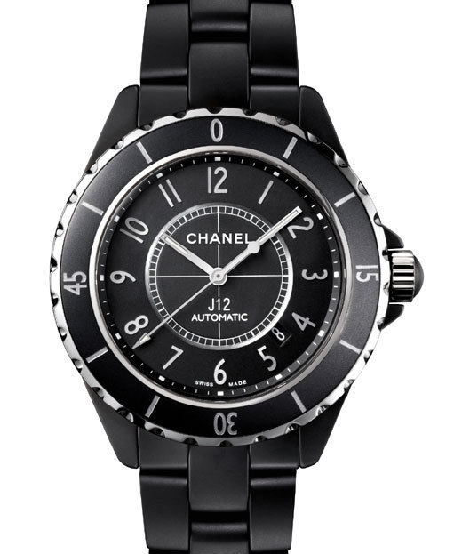 Chanel J12 : arrivée d’un modèle de 42 mm en céramique noire mate… Pour nous les hommes ! Chanel J12 : arrivée d’un modèle de 42 mm en céramique noire mate… Pour nous les hommes !
