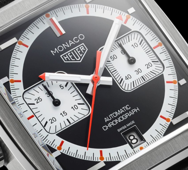 TAG Heuer Monaco 50ème anniversaire : look "noir, blanc et orange" pour les années 2000 TAG Heuer Monaco 50ème anniversaire : look "noir, blanc et orange" pour les années 2000