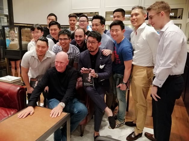 Jean-Claude Biver à Singapour avec le Singapore Watch Club, copyright Montres de luxe Jean-Claude Biver à Singapour avec le Singapore Watch Club, copyright Montres de luxe