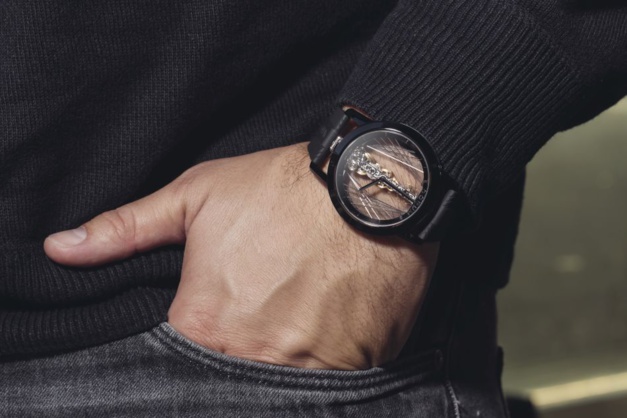 Corum Golden Bridge Round 43 Art Déco Corum Golden Bridge Round 43 Art Déco
