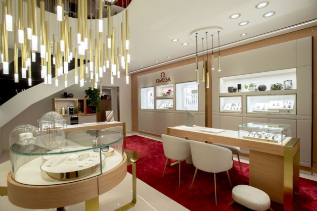 Paris : la boutique Omega Champs-Elysées rouvre ses portes au terme de sa rénovation