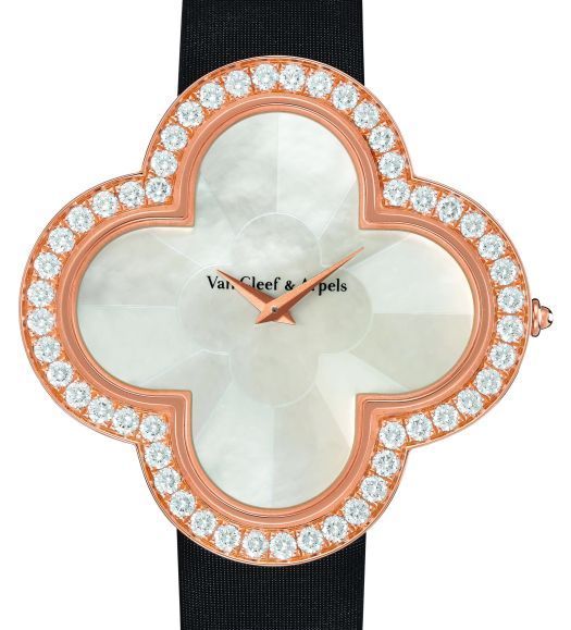 n Cleef & Arpels Alhambra Talisman, or rose, nacre et diamants