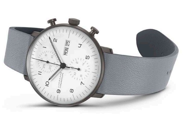Junghans Max Bill Chronoscope noir et blanc Junghans Max Bill Chronoscope noir et blanc