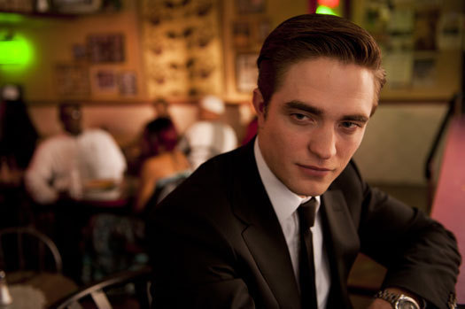 Cosmopolis : Robert Pattison porte une Chanel J12 Chromatic 41mm