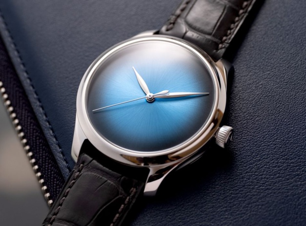 Moser & Co : le no logo pour motto Moser & Co : le no logo pour motto