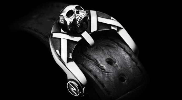 Memento Mori Agonium : montre gothique