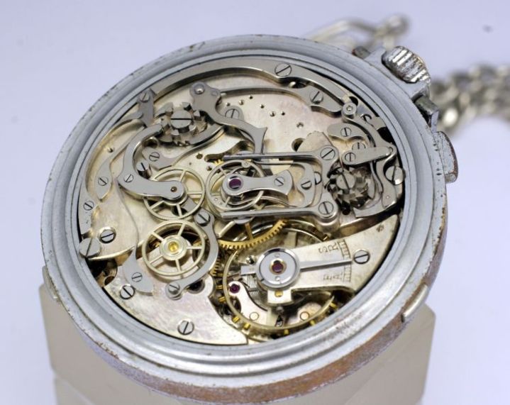 Enchères : le chronographe Eberhard & Co Sistema Magini adjugé 56.000 euros Enchères : le chronographe Eberhard & Co Sistema Magini adjugé 56.000 euros