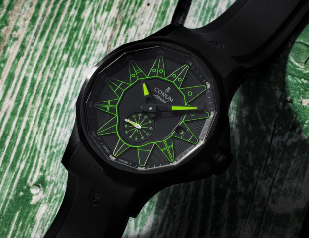 Corum : l'Admiral 42 Automatic s'agrémente de couleurs vives dans sa tenue noire