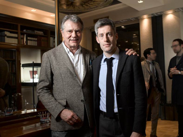 François-Paul Journe et Lucas Pouedras dans le boutique FPJ à Paris